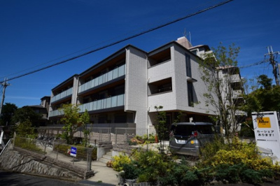 【外観】 | エミージュ千里 | 外観★