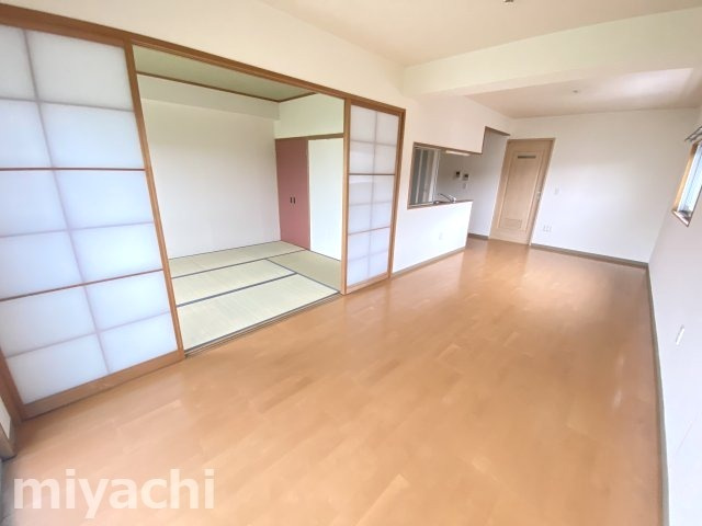 徳島市春日３丁目の賃貸マンション