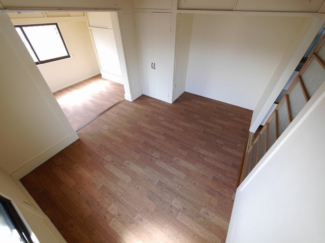 西山町4丁目戸建の居間・リビング