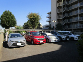 【駐車場】