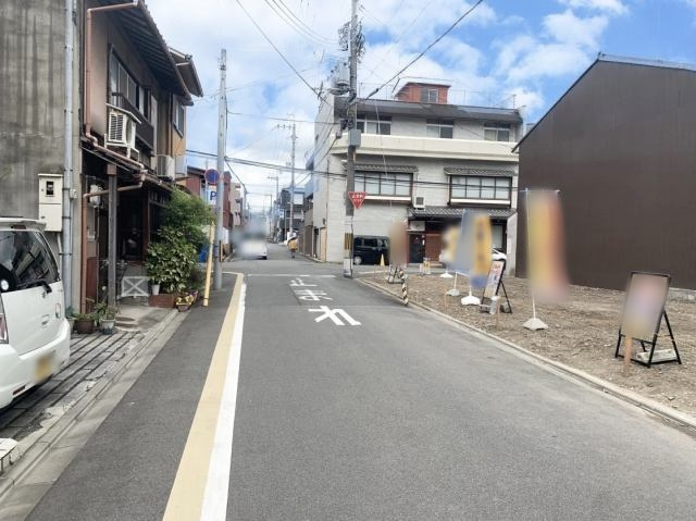 西ノ京銅駝町【3区画】1号地　条件無土地の前面道路含む現地写真