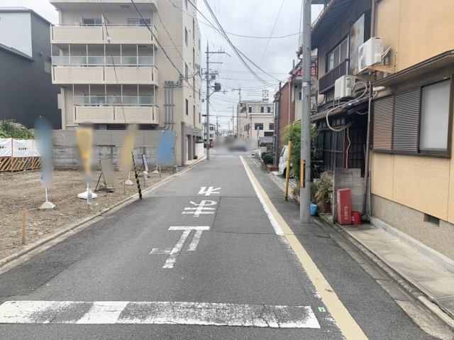 西ノ京銅駝町【3区画】1号地　条件無土地の前面道路含む現地写真