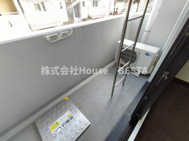 コスモリード神戸三宮のバルコニー