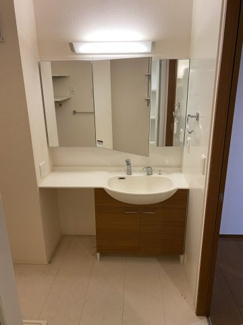 【独立洗面台】 | ラ・ペジブルA