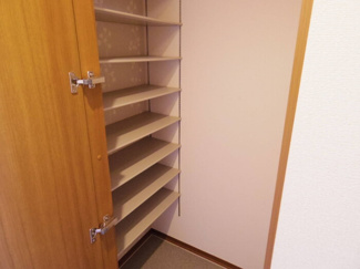 【玄関】 | ラ・ペジブルA