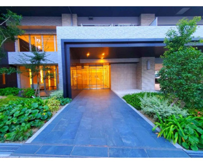 【エントランス】 | カサーレマークスクエア | 清潔なエントランスです