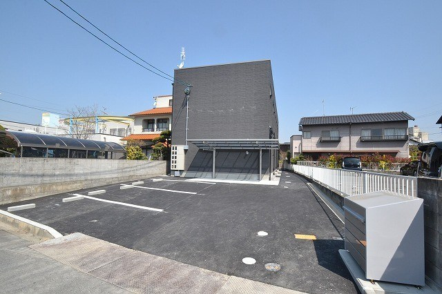 【駐車場】ノアール
