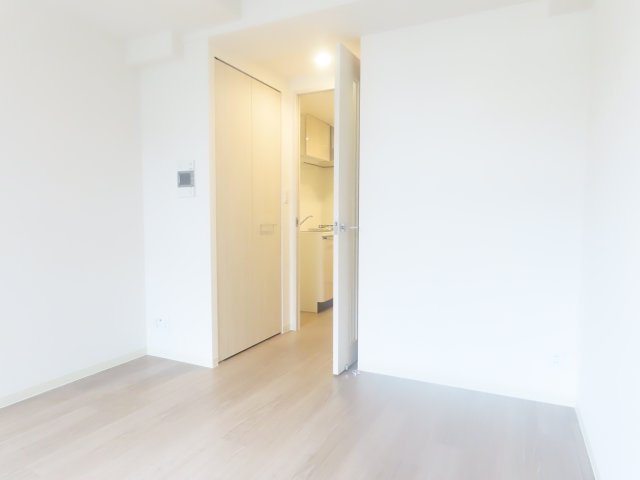 スプランディッド新大阪ＷＥＳＴの居間・リビング