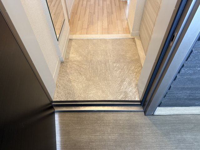 remenbrance西新町の玄関