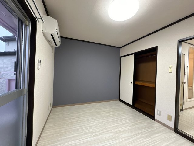 タウニィ新在家C棟の居間・リビング
