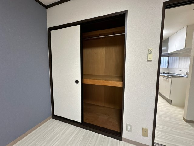 タウニィ新在家C棟の収納