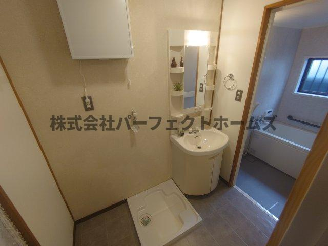 渚元町戸建　賃貸の洗面所|広い洗面スペース