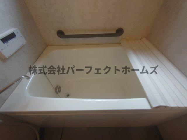 渚元町戸建　賃貸の浴室|日々の疲れを癒すお風呂付です