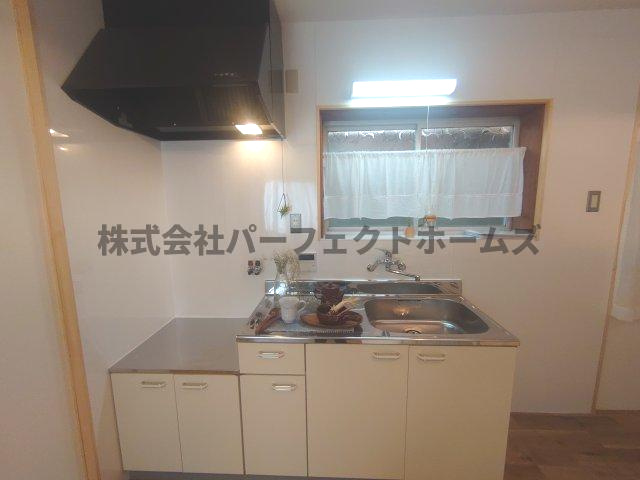 渚元町戸建　賃貸のキッチン|キッチンでお料理をお楽しみください