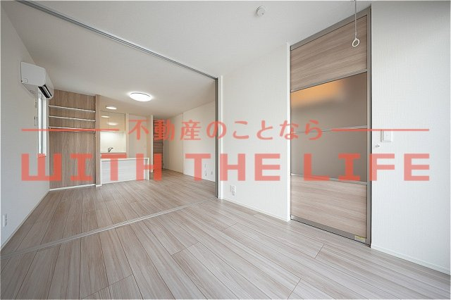 D-room椿【キャッシュバック対象物件】の居間・リビング|リビングです