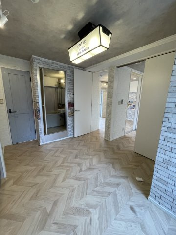 大淀ハイツのロビー|建物の内部です