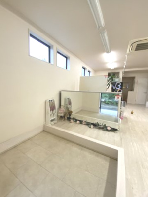 【ロビー】 | 衣川店舗事務所