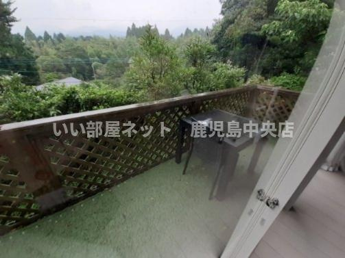 【バルコニー】