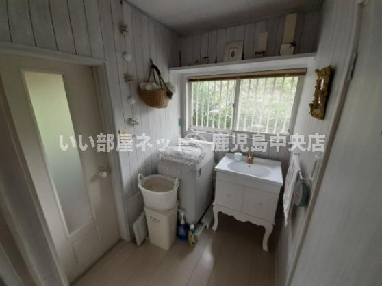 【脱衣所】