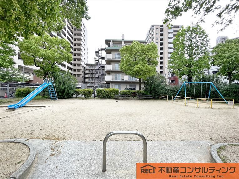 日商岩井東灘マンションの外観