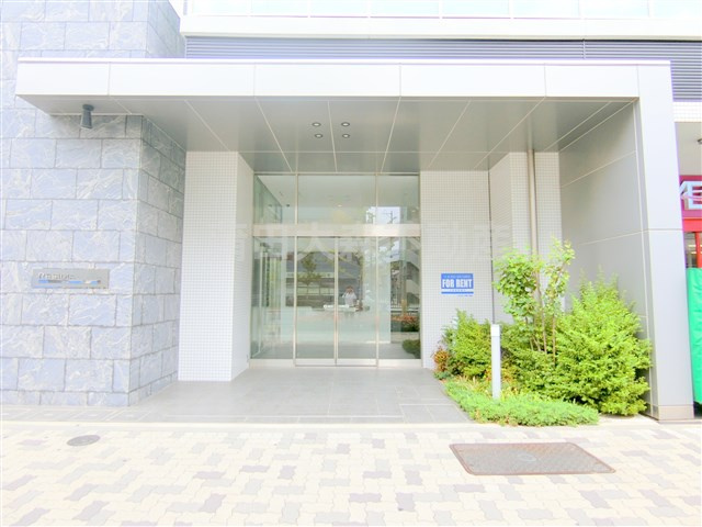 レジディア蒲田Ⅳのエントランス