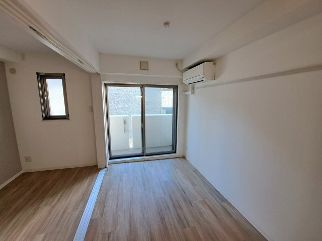 テレージア甲子園高潮町の居間・リビング
