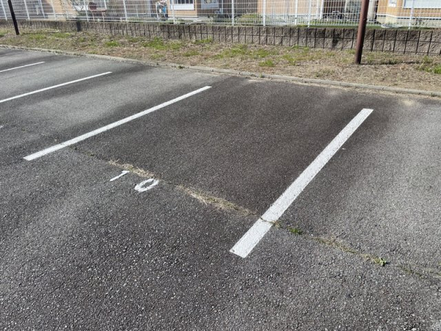 アメニティハウスＢの駐車場