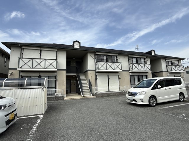 フレグランス坂上の外観