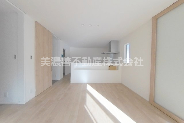 ６１５１５　岐阜市長良未使用戸建ての居間・リビング