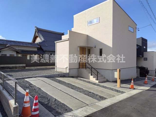 ６１５１５　岐阜市長良未使用戸建ての外観