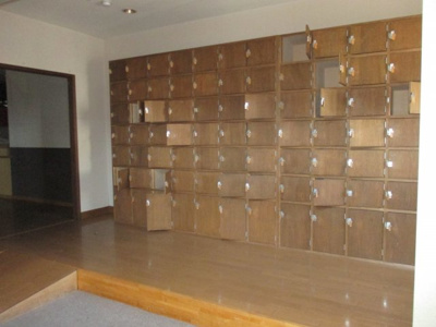 【玄関】 | 群馬県沼田市下久屋町 2700万 店舗（3階建) | 玄関ホール