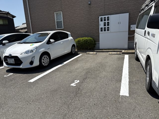 メゾンみおの駐車場