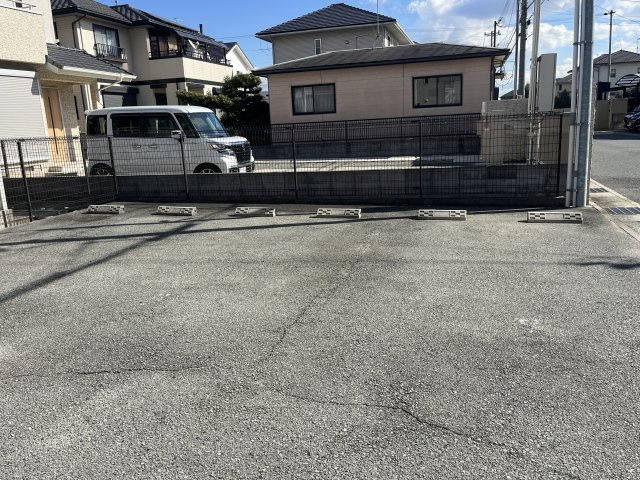 サニープレイスの駐車場