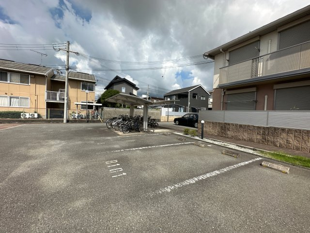 Casa bella NozatoＢ棟の駐車場