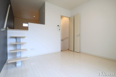 【居間・リビング】 | グランコンフォール米野Ⅳ | ゆったり過ごせるリビングです