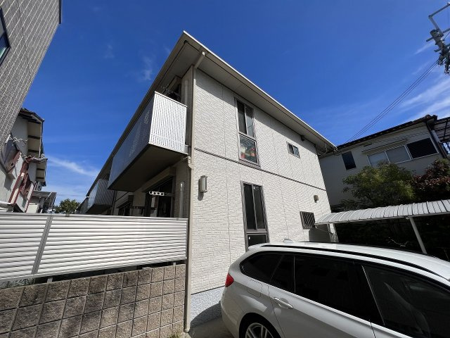 池田市八王寺１丁目のハイツの外観