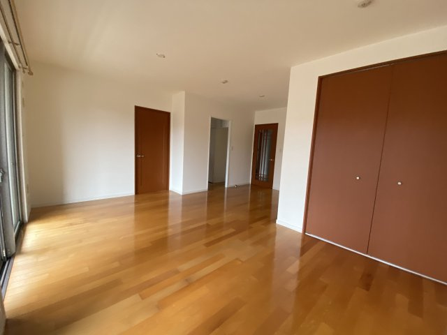 【居間・リビング】 | アーサー住吉アーバン | 使いやすいリビングです（別部屋の写真です。現況優先）
