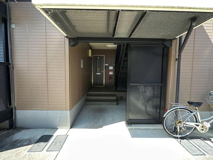 セジュール高田　A棟の玄関