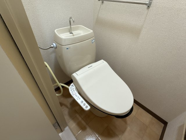 ニューハイツ美津野Bのトイレ