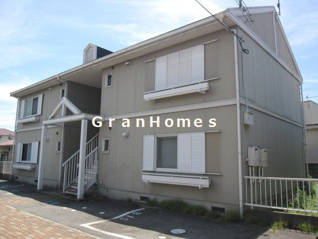 アダムフィツラーA棟の外観