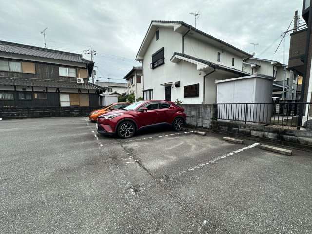 メイプルタウンⅡ　Ａ棟の駐車場