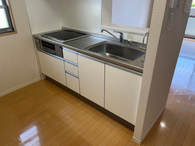 ファミール桜Ａ棟のキッチン