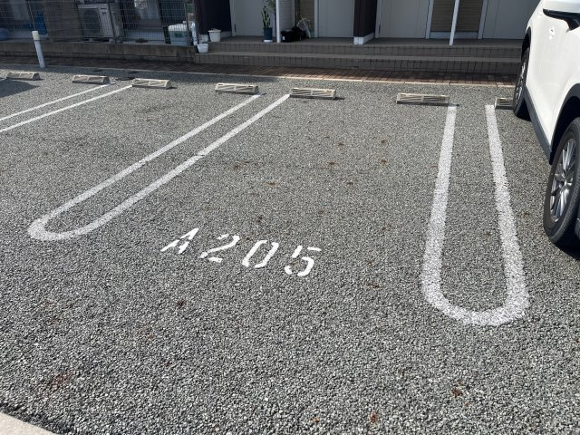 ファミール桜Ａ棟の駐車場