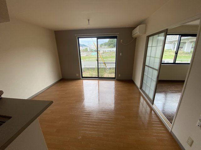 ディアス東南Ｂ棟の居間・リビング