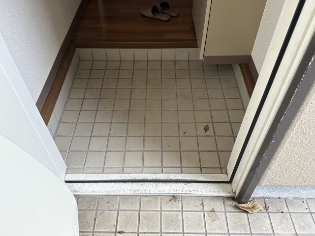 フレグランス静香の玄関