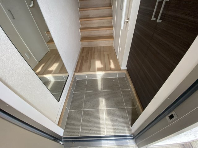 シャーメゾン東南の玄関