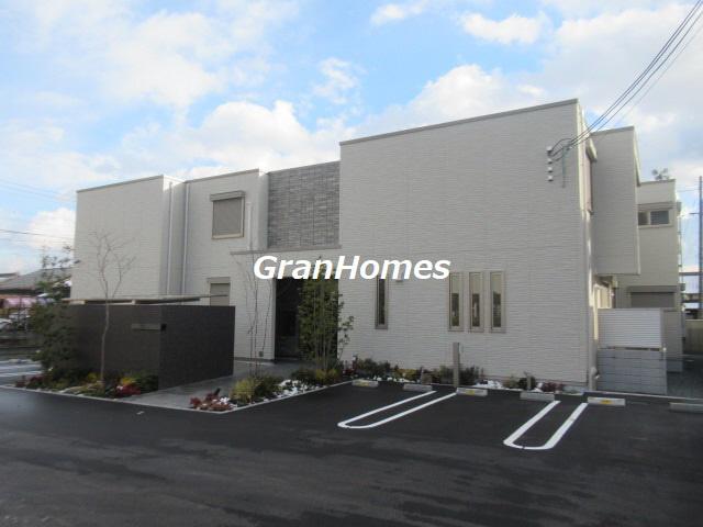 シャーメゾン　イーストコート