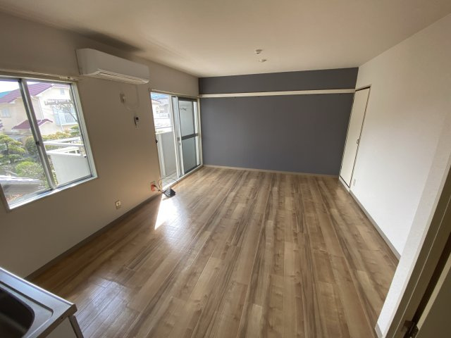 ハイツメイプルタウンＢ棟の居間・リビング