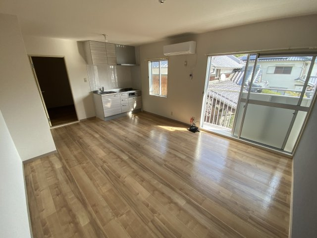 ハイツメイプルタウンＢ棟の居間・リビング