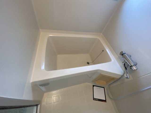 ハイツメイプルタウンＢ棟の浴室